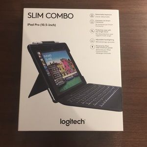 Logitech Slim Combo iPad Pro case 10.5”